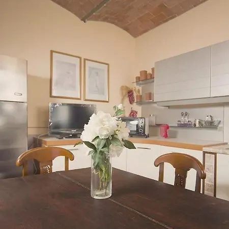 Il Pino By Vacavilla Willa