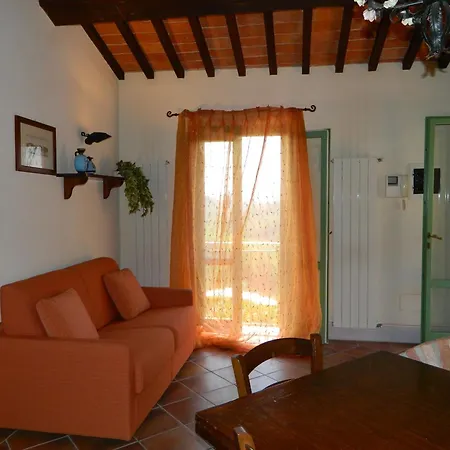 Il Pino By Vacavilla Willa Lari